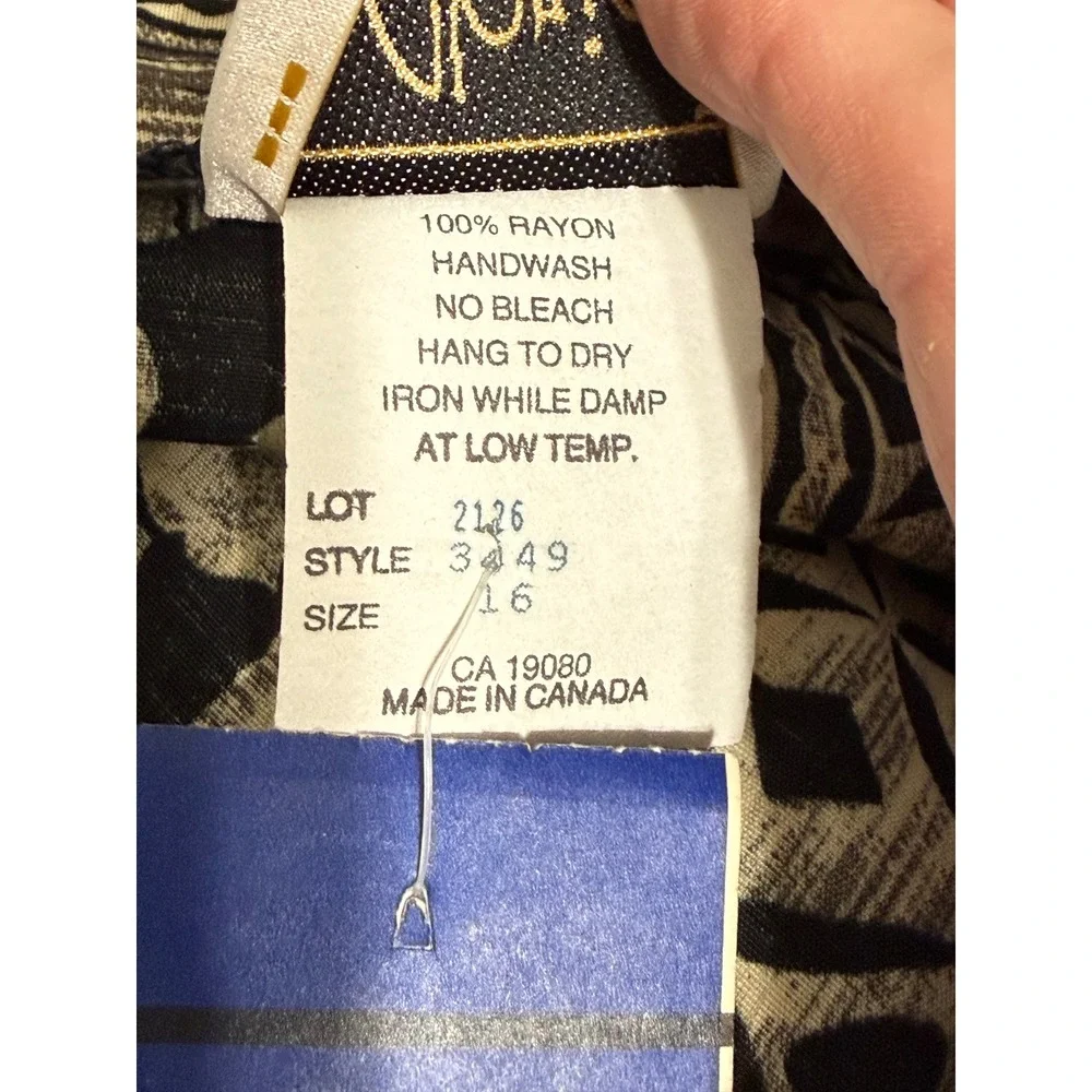 Abria Vintage Floral Geometric Striped Midi Skirt Black Cream Made in Canada 16